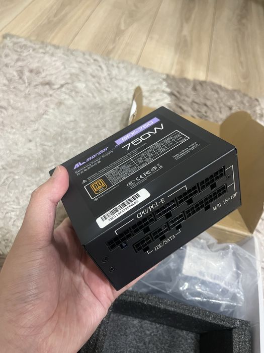 Блок питания SFX 750в