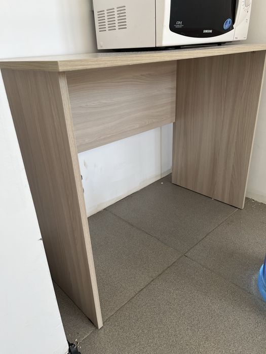 Продам стол