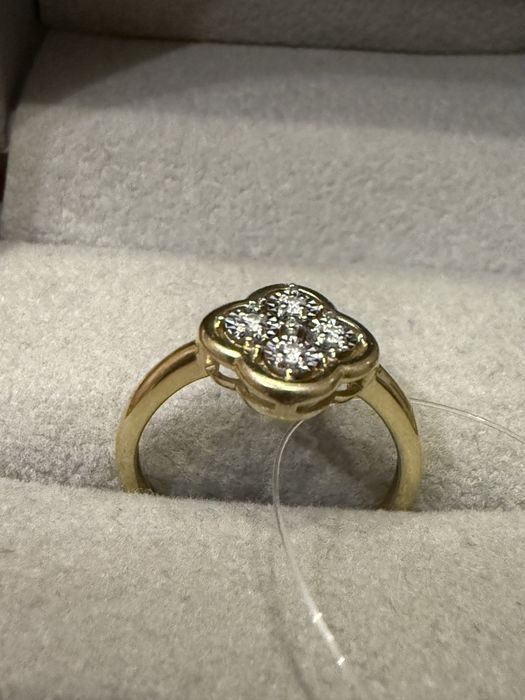 Бриллиантовое кольцо