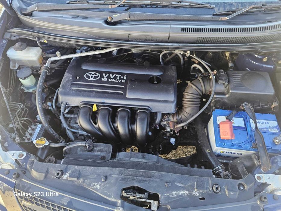 Тойота Корола Версо