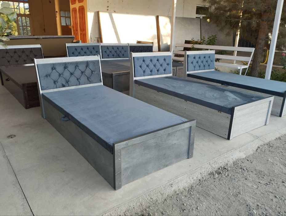 Bir kishilik spalni divan