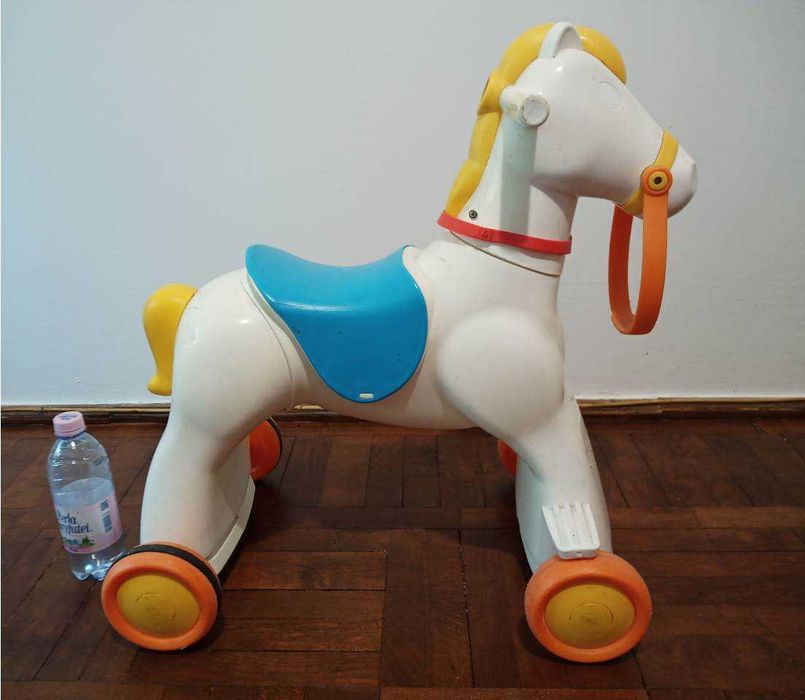 Căluț de joacă copii cu roți