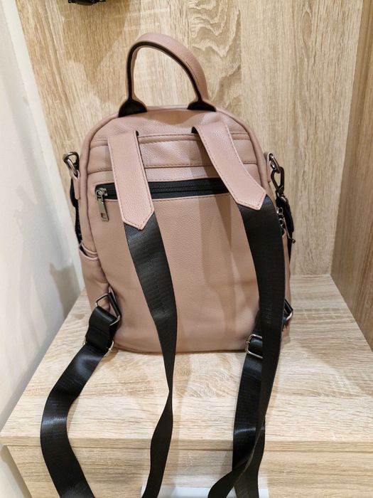 Дамска чанта- Раница