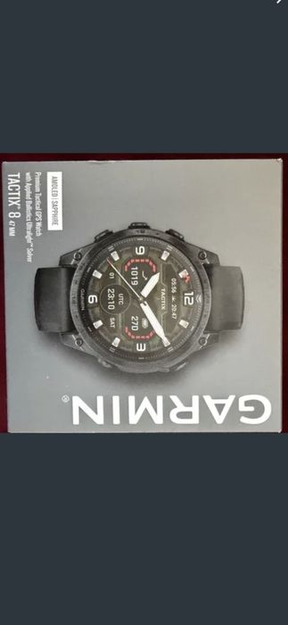 smartwatch militar flagship Garmin Tactix 8, varianta de 47 mm, cu ecran spectaculos AMOLED