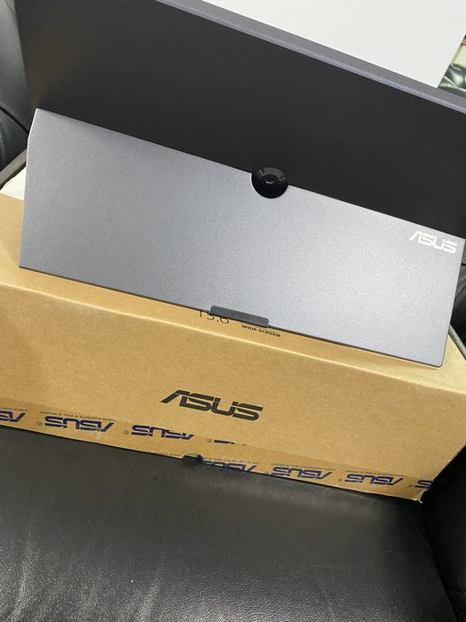 Asus ZenScreen Go / Wireless Portable Monitor / MB16AWP