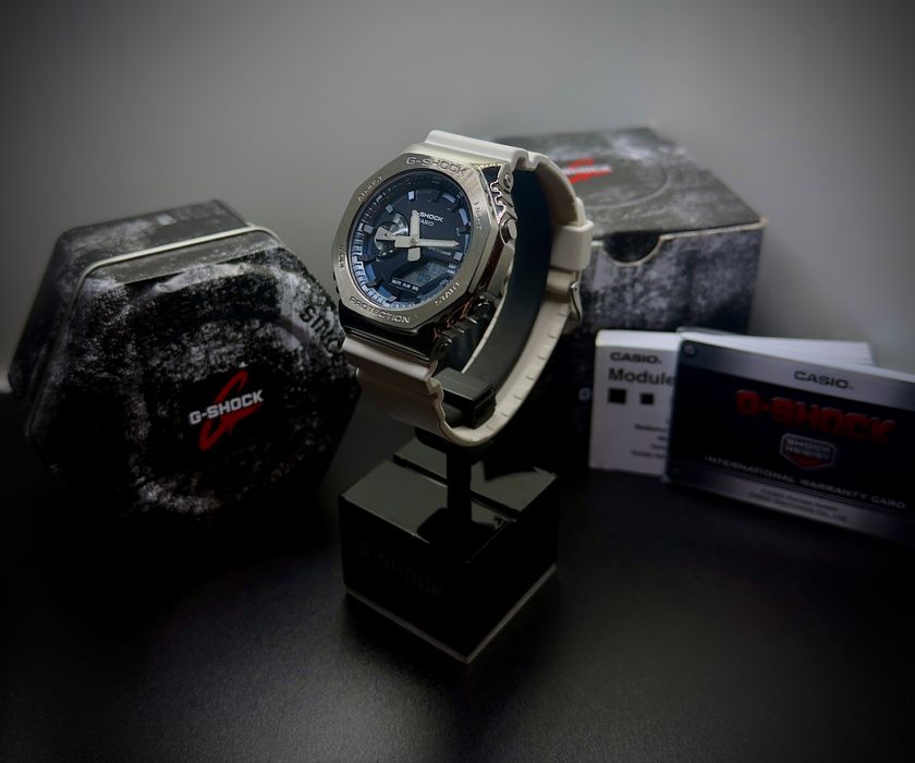 Часовник Casio G-Shock GM-2100WS-7A