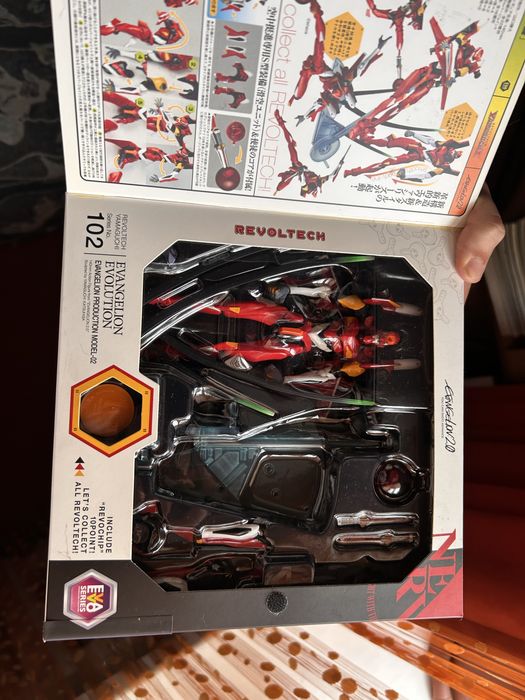 Экшн-фигура Revoltech Eva-02 (Neon Genesis Evangelion)