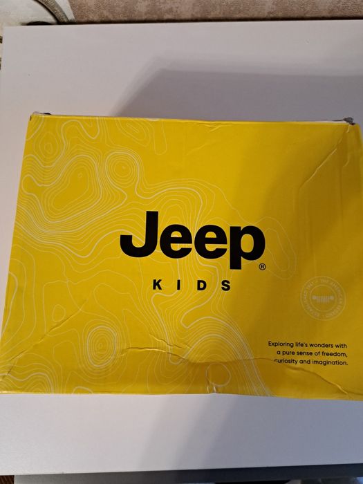 Продам новые кросовки