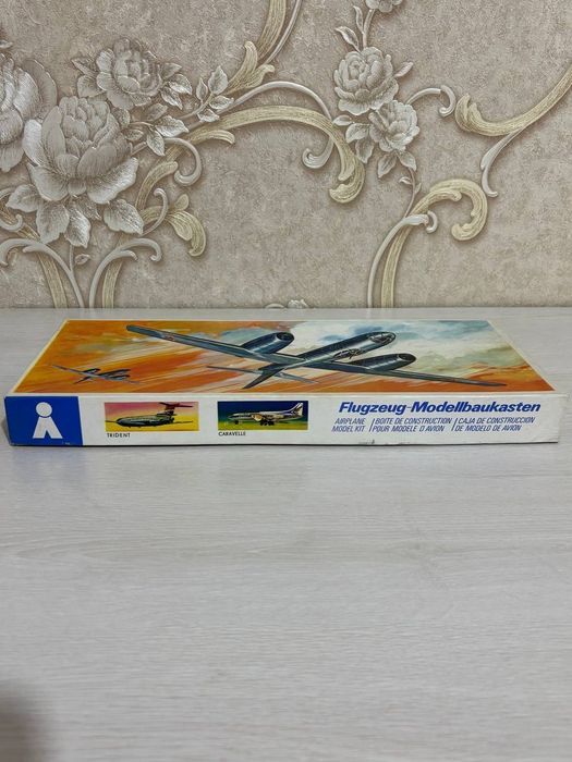 Сборная модель самолёта IL-28 (масштаб 1:100, винтаж)