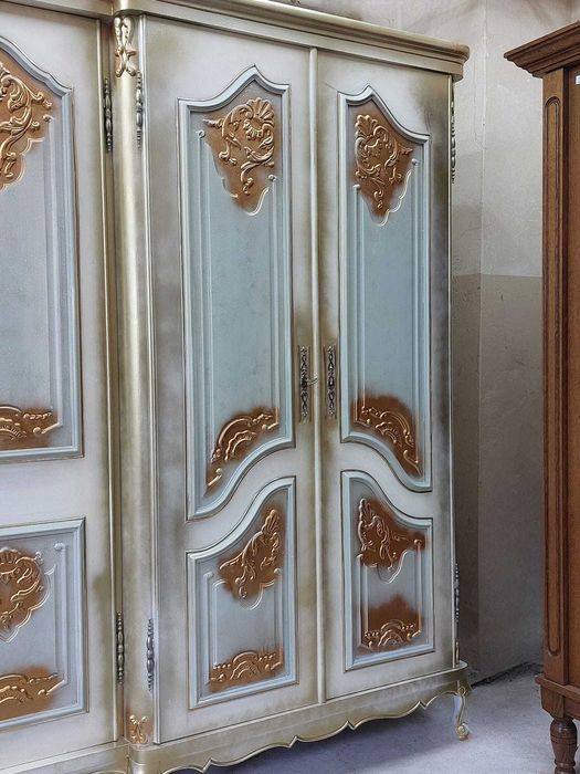 Великолепен комплект спалня в стил "ЛУИ XV"