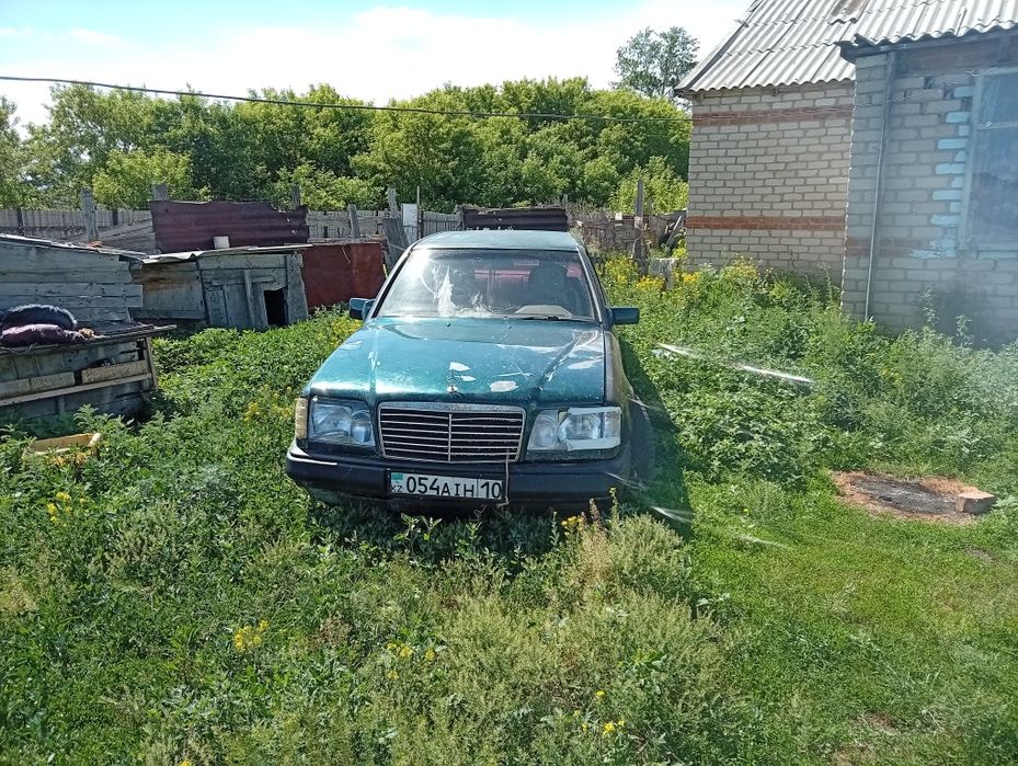 Продам Мерседес 124
