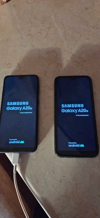 2 telefoane samsung a20e