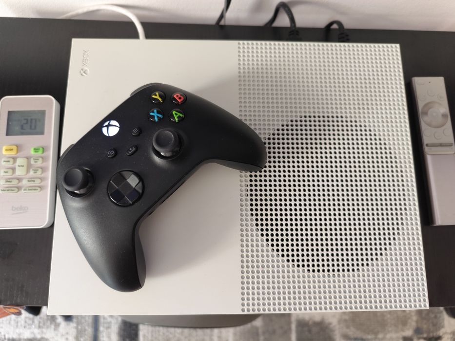 Consola Xbox one s 1Tb