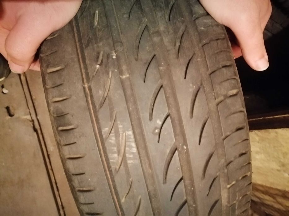 Гуми за автомобил