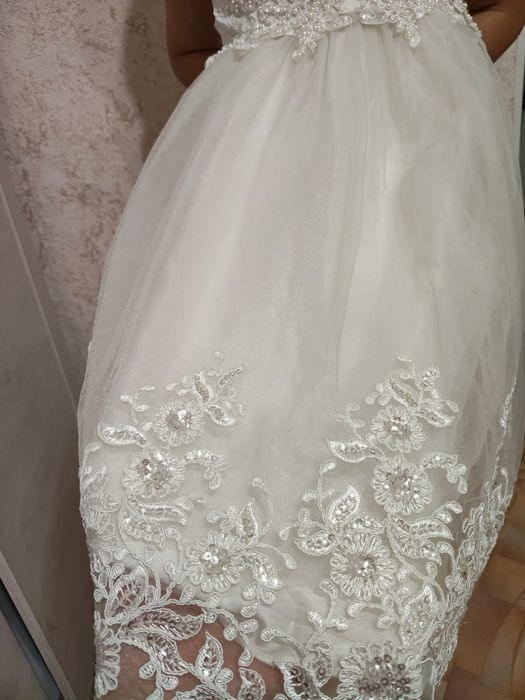 Продается детская платья на 6-10 лет