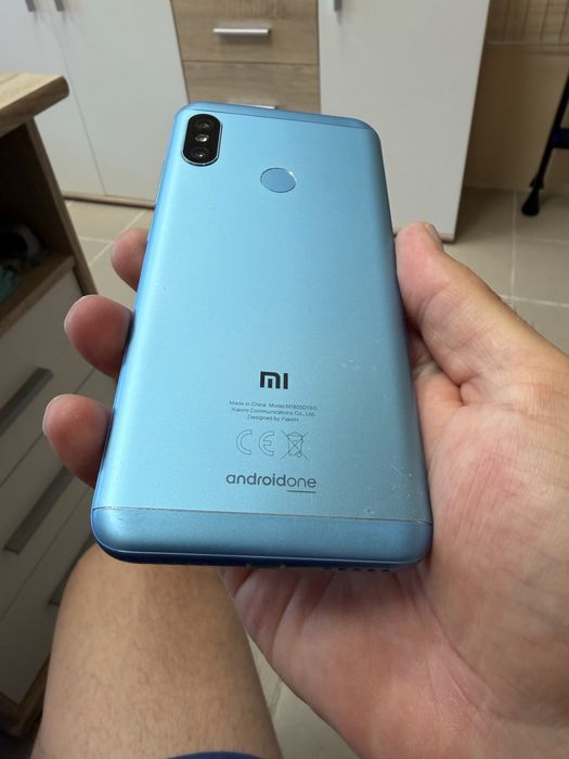 Xiaomi Mi A2 Lite 3/32gb