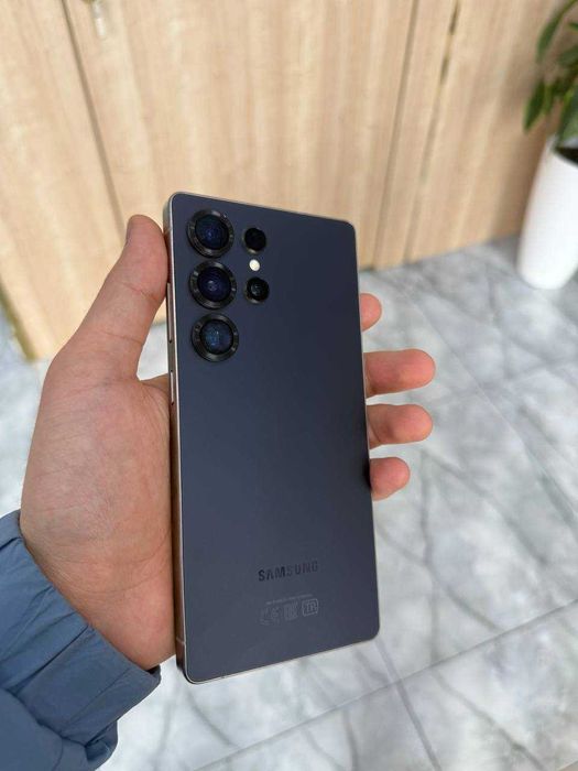 Ideal samsung S25 Ultra 256GB halol nasiyaga beriladi foizsiz!!!