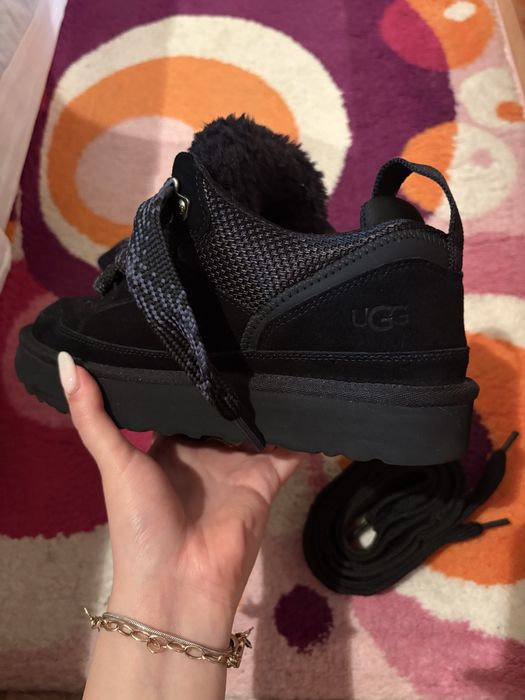 Ghetute negre marimea 39