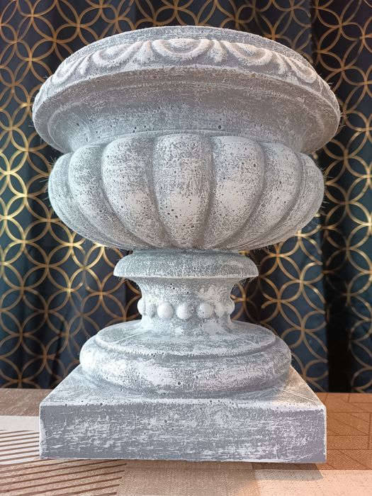 Ghiveci flori interior/exterior din beton