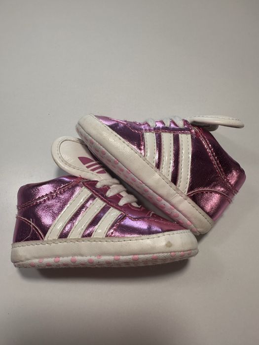 Бебешки обувки  за 6-9 месеца