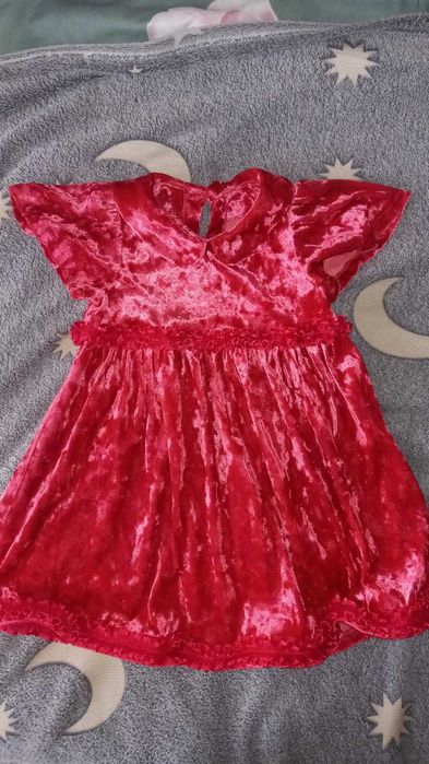 Продам детскую одежду для девочки