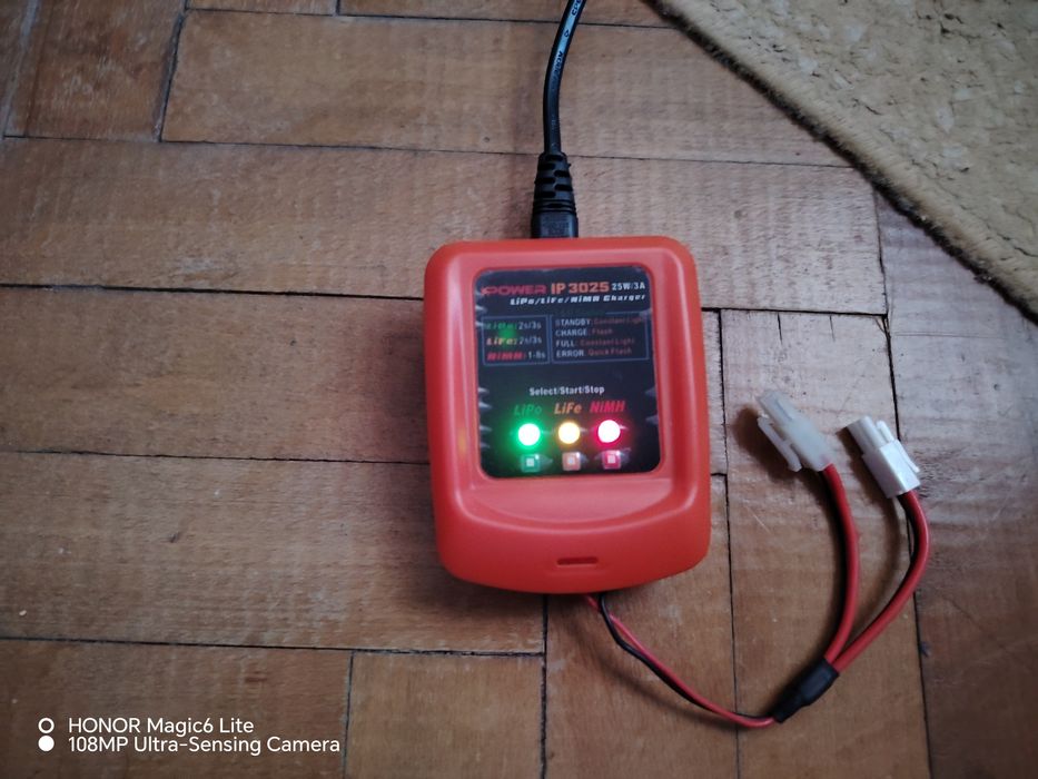 CY 512 (accesorizată) , stare perfectă (ocazie)