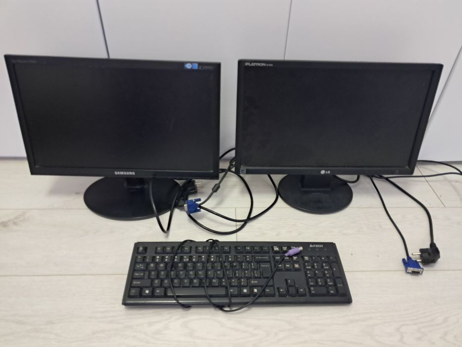 Vând monitor LG și Samsung + tastatura 4tech