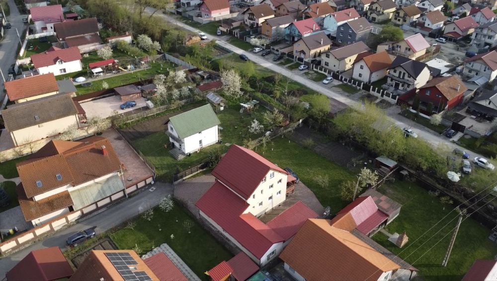 Casă , 1.300 mp teren, Sânpetru Central,Accept schimb apartament