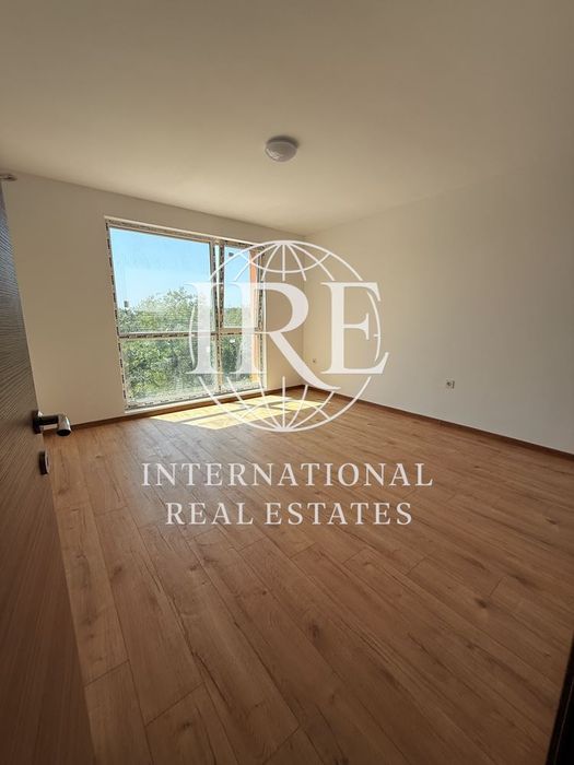 Продава се Двустаен апартамент в Варна, Младост 1 - 59 кв.м за 2289 €/кв.м - Снимка #2