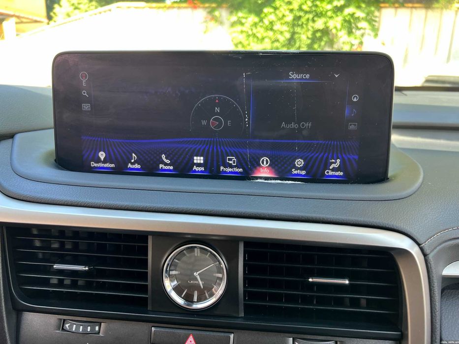 Ремонт сенсора дисплея LEXUS