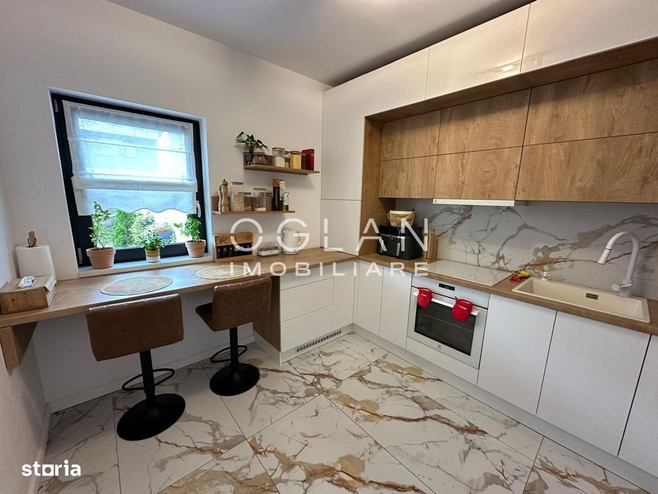Apartament 3 cam. cu teren 120 MP, la vila