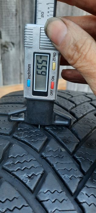 4 броя зимни гуми 235 60 18 дот21