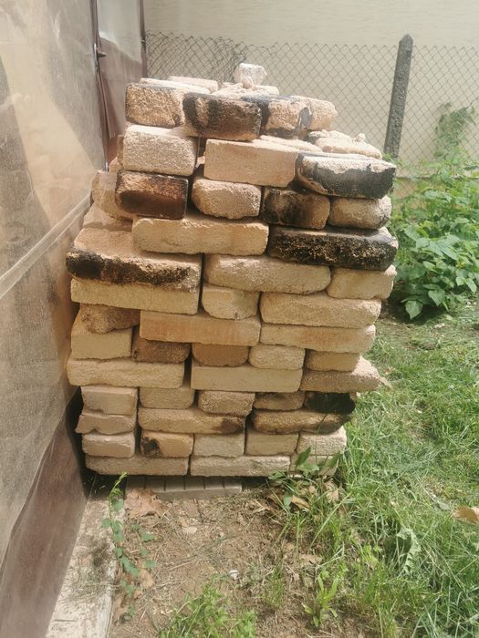 Тухли, лековесни за камини и пещи