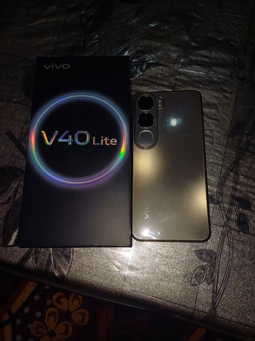 Телефон Vivo 40 lite
