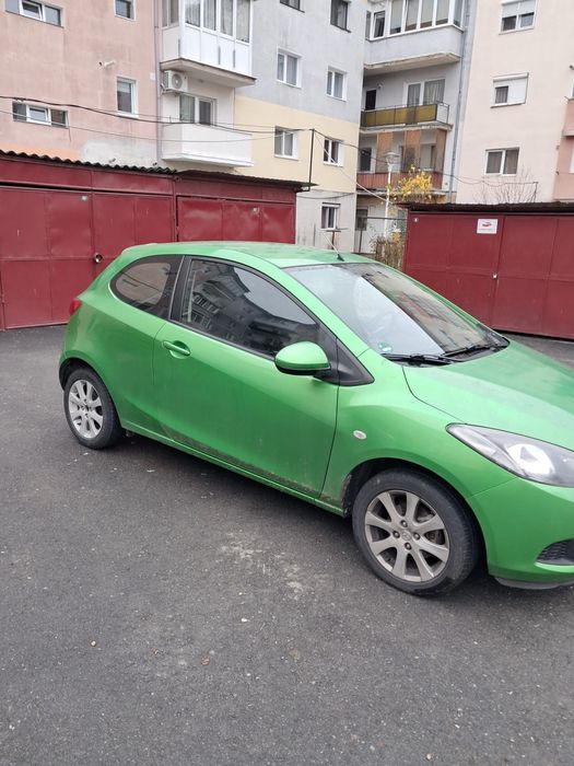 Mazda 2 // 1.3 benzina // An 2010 // 119.520KM