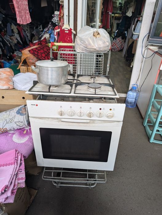 Продам газплиту встраиваемую