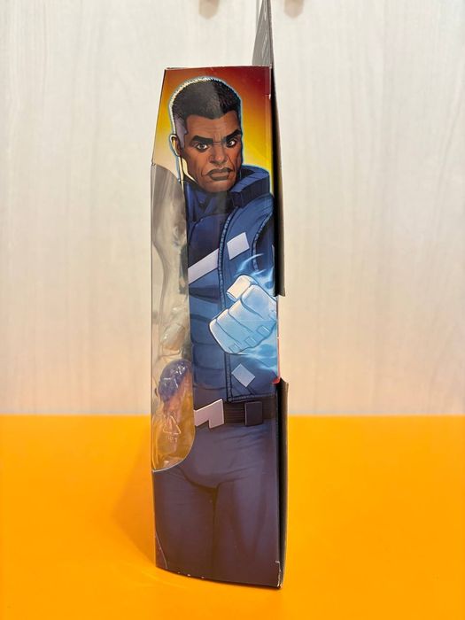 Фигурка Blue Marvel