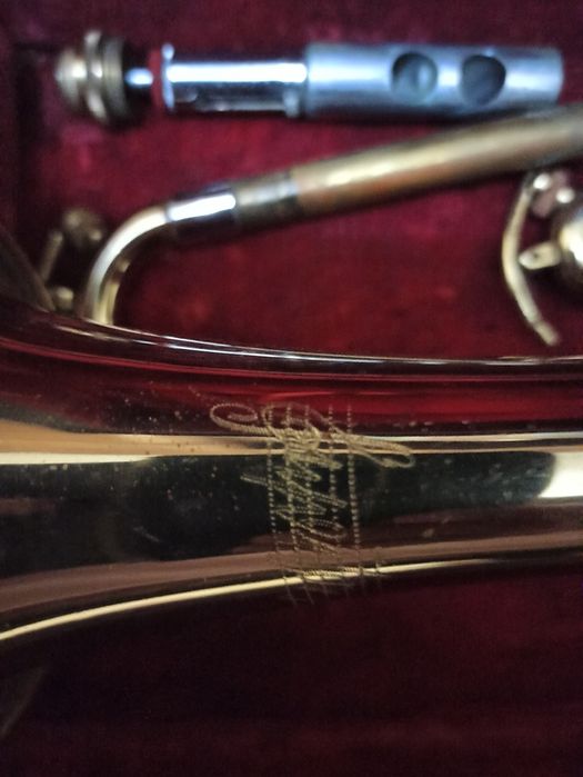 Продавам тромпет