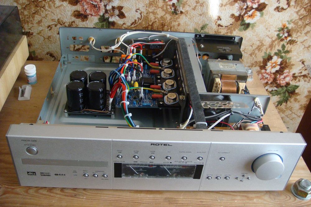 Quad 405 - Rotel ( усилитель стерео )