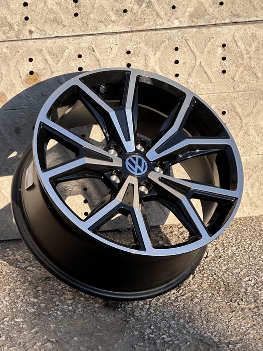 Джанти за Фолксваген Volkswagen 17 “ цола 5х112 чисто нови Golf Passat