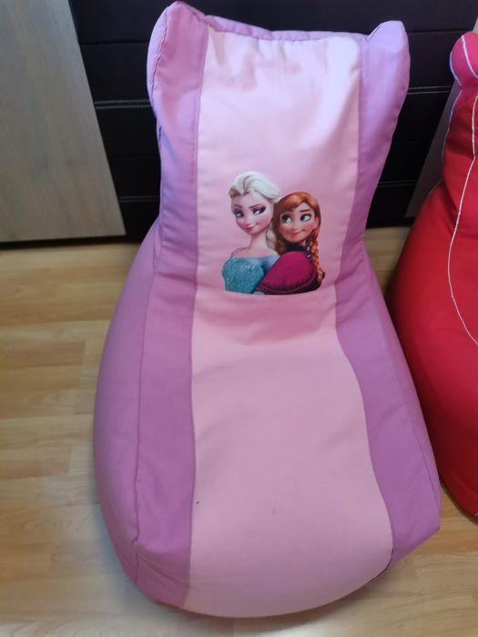 Пуфове за момче и момиче