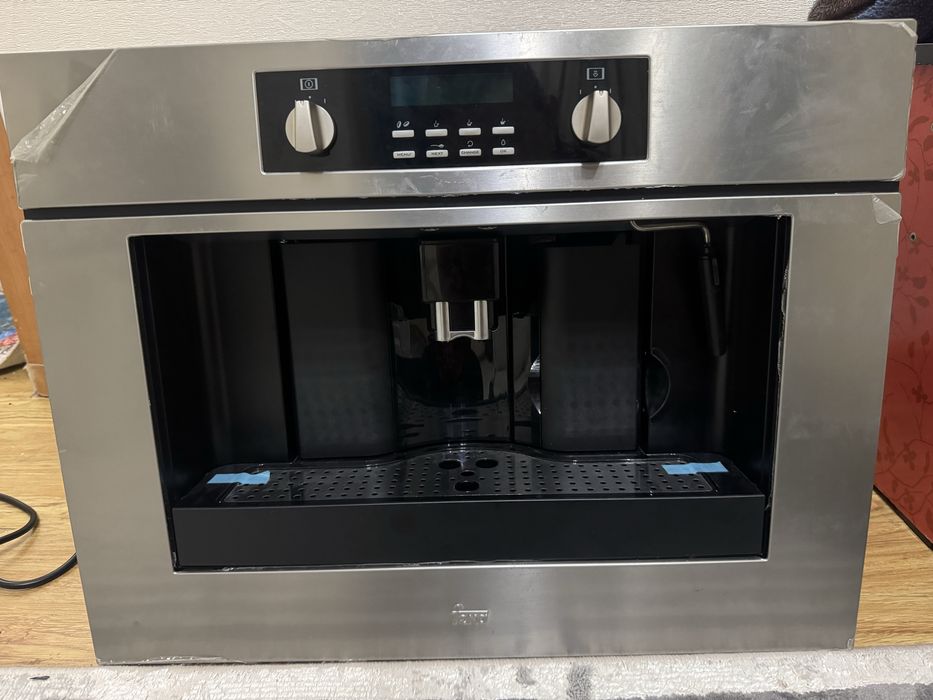 Продам новый кофемашинку