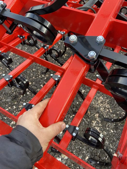 Култиватор 5м с пружини тела 20х20