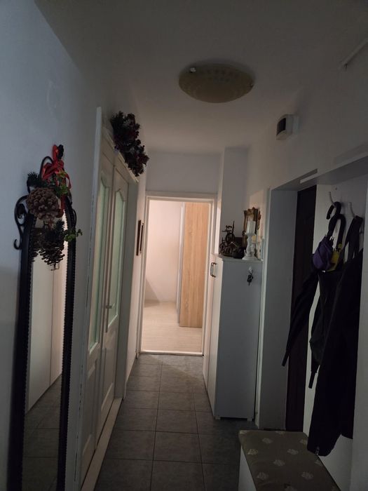 Închiriez apartament în Sebeș, 2 camere,etaj 2, Lucian  Bl
