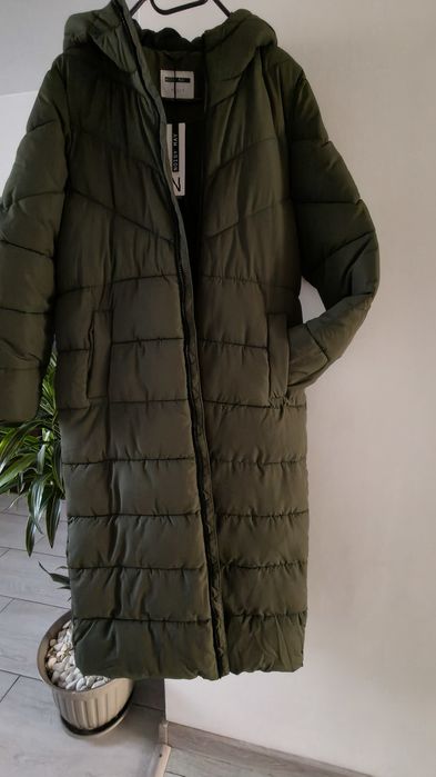 Geaca lungă de damă pentru toamnă/iarnă