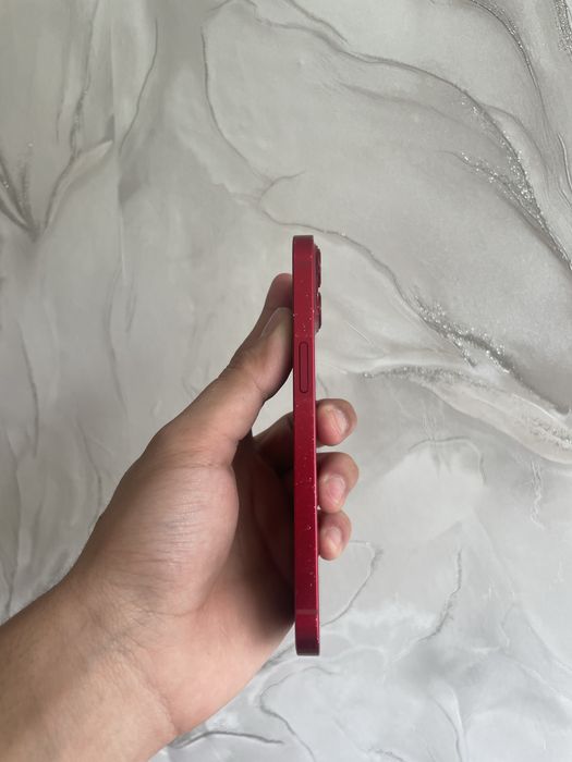 Продам iPhone 13 128gb в идеальном состоянии
