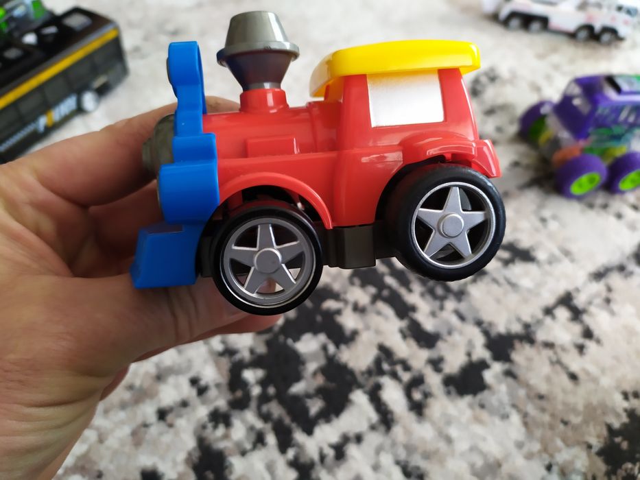 Лот играчки 10 броя