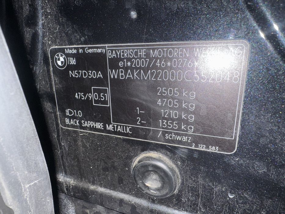 Dezmembrez BMW 730D 180kw