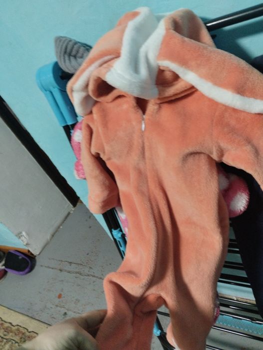 Продам теплые костюмы