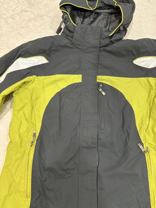 Поодам верхнию одежду